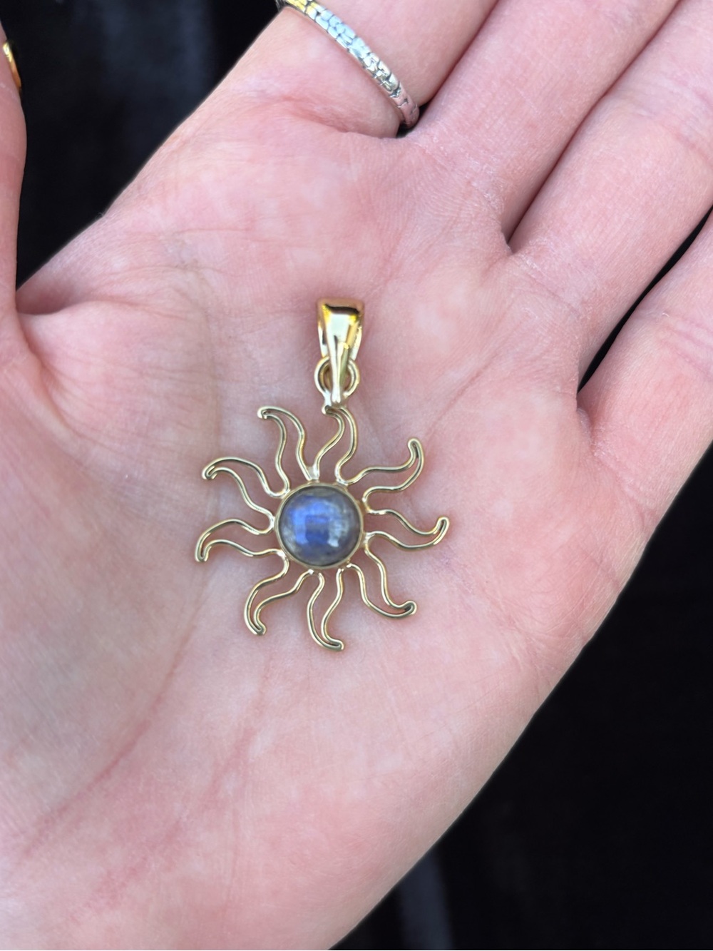 Charles Albert Alchemia Sunburst Pendant with Blue Labradorite - Picture 4 of 5
